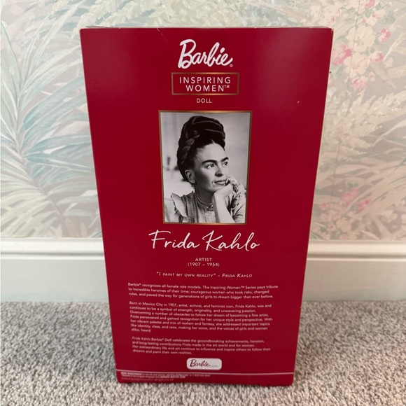 New Mattel Barbie Frida Khalo Inspiring Women Series Barbie 2017 Mint Condition - Picture 2 of 6